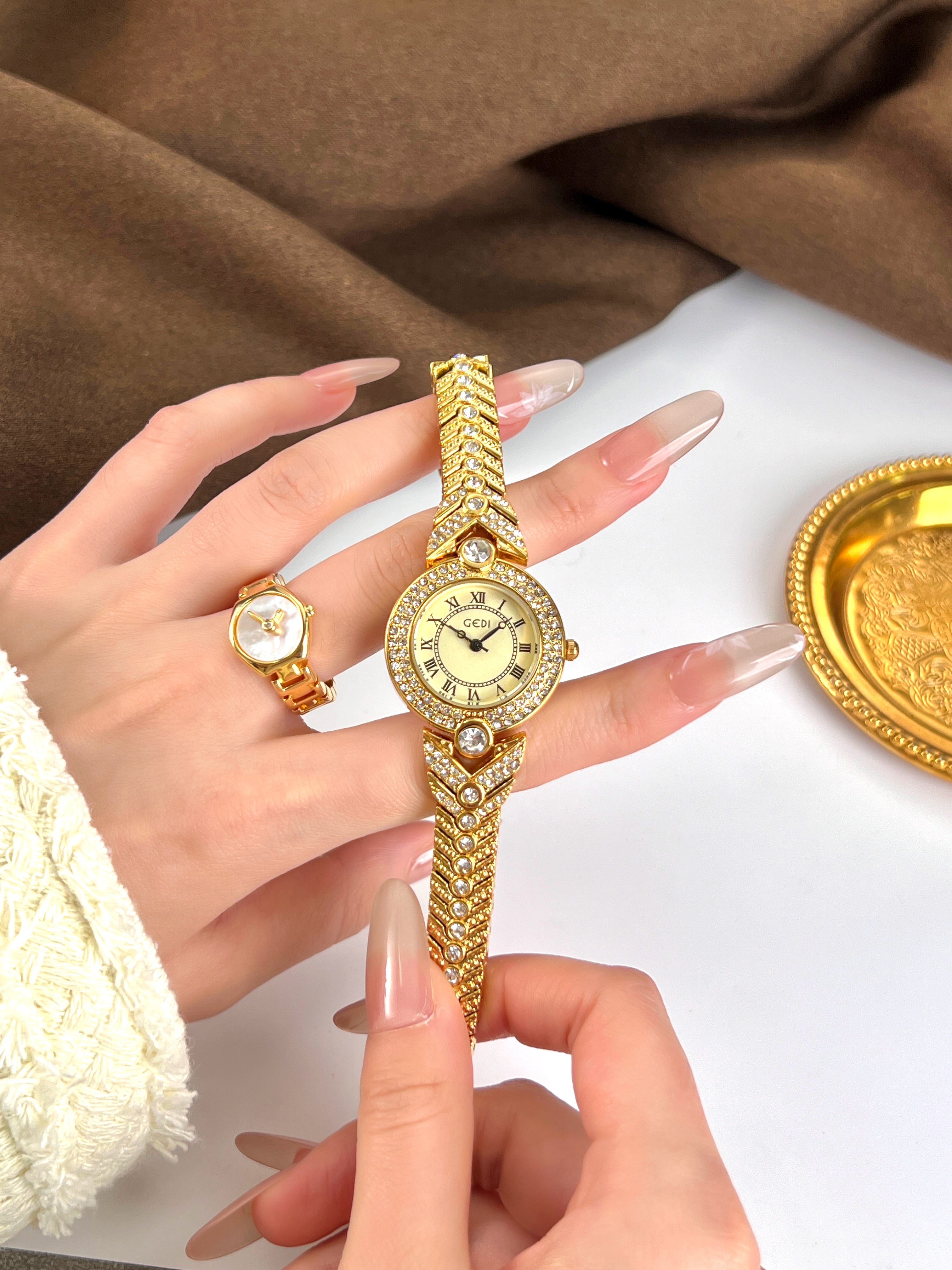 Vintage Full Diamond Shell Dial Women's Watch