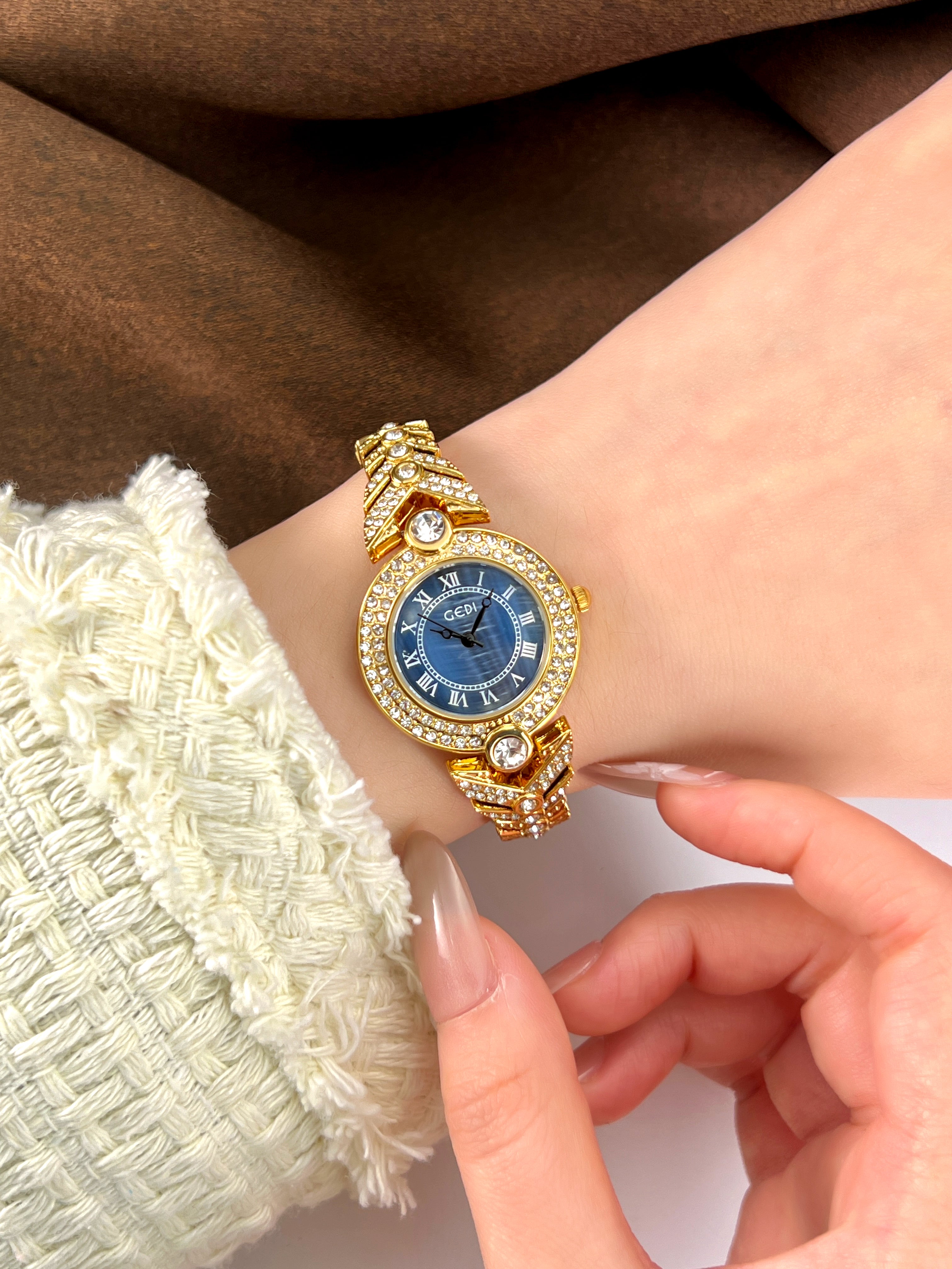 Vintage Full Diamond Shell Dial Women's Watch